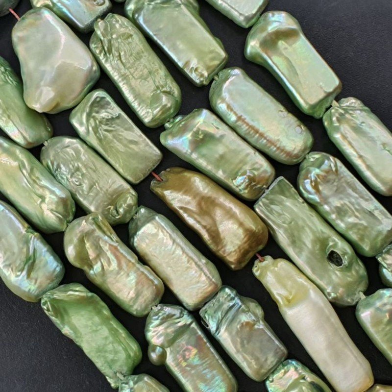 Perle di fiume verde chiaro tubetti rigati 10x20mm