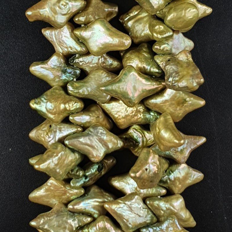 Perle di fiume bianco barocche lunge piatte