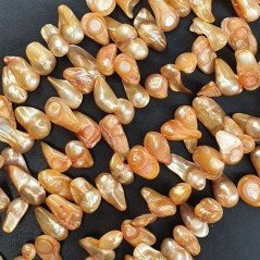 Perle di fiume arancio chiaro irregolare