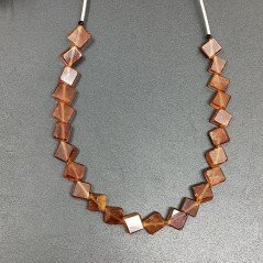 Hessonite Naturale Perline Forma Cubetti con Foro Diagonale Sfaccettato a Mano