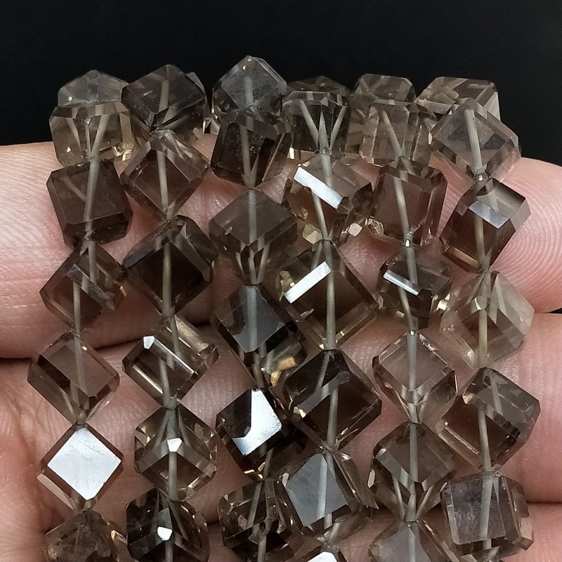 Quarzo Fume Naturale Perline Forma Cubetti con Foro Diagonale Sfaccettato a Mano