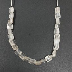 Pietra Di Luna Bianca (Adularia) Naturale Perline Forma Quadrato Piatto Sfaccettato Foro Passante