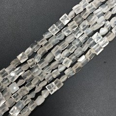 Pietra Di Luna Bianca (Adularia) Naturale Perline Forma Quadrato Piatto Sfaccettato Foro Passante