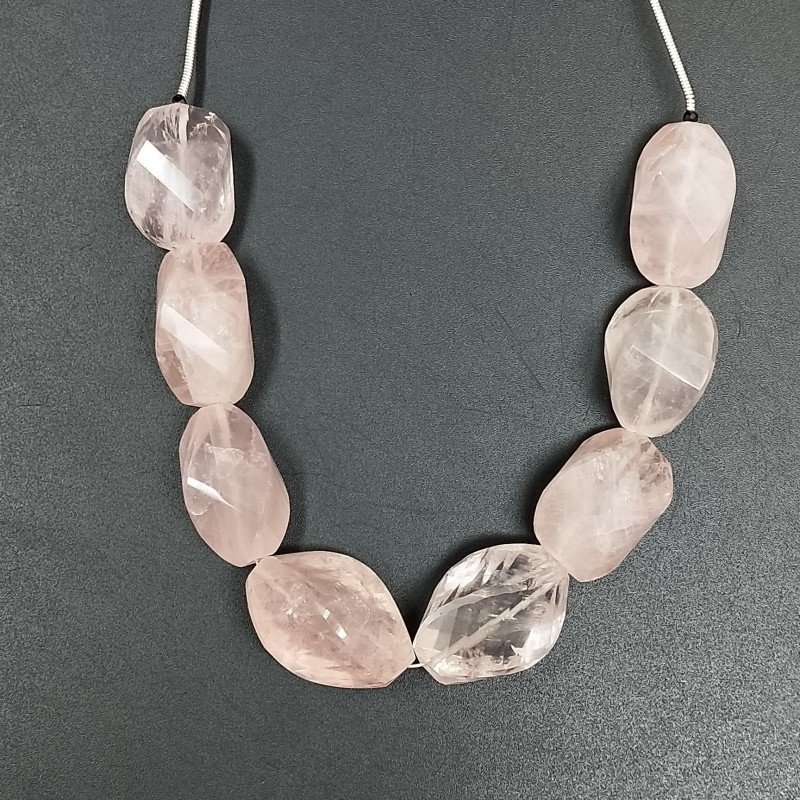 Quarzo Rosa Naturale in Perline Forma Goccia Twist Sfaccettato a Mano Foro Passante