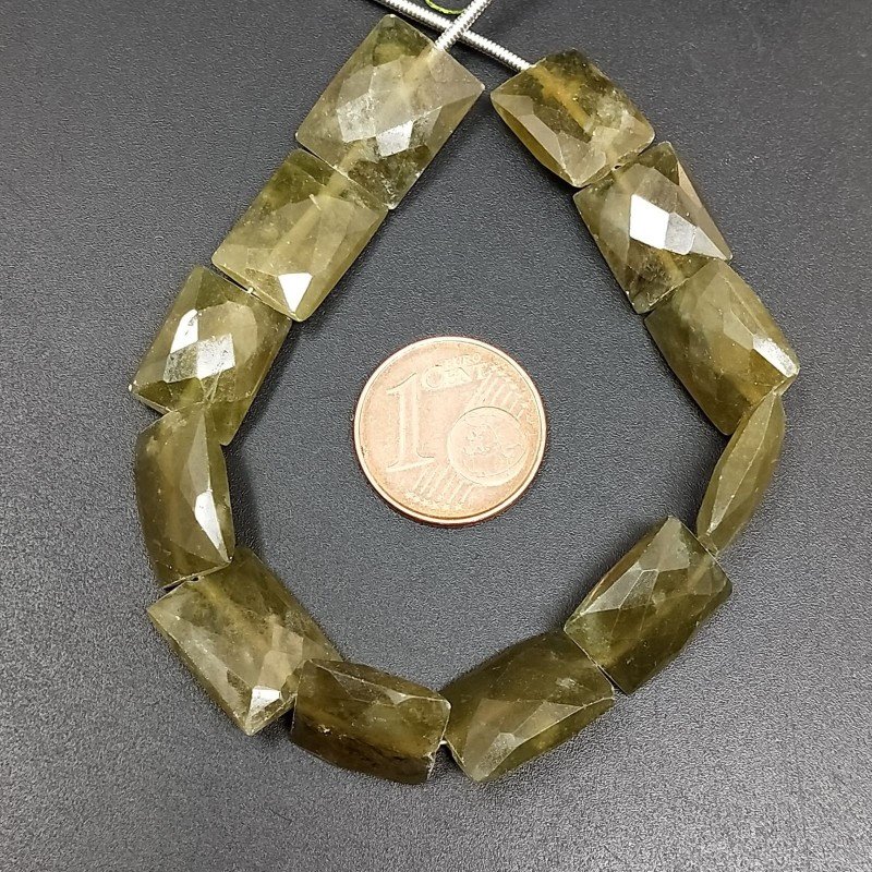Peridotto Naturale in Perline Forma Rettangolare Piatto Sfaccettato Foro Passante 10X12-14mm