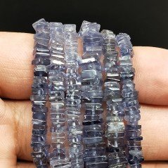 Iolite Naturale Perline Forma Quadrato Heshi Liscio Foro Centrale a Gradazione 04mm-08mm