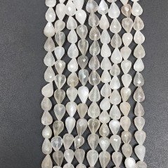 Pietra Di Luna Bianca Adularia Naturale in Perline Forma Goccia Tondo Sfaccettato a Mano Foro Passante Pietra Di Luna Bianca Adularia Naturale in Perline Forma Goccia Tondo Sfaccettato a Mano Foro Passante