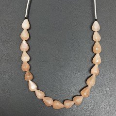 Pietra Di Luna Rosa Naturale in Perline Forma Goccia Tondo Sfaccettato a Mano Foro Passante