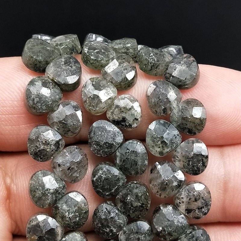 Quarzo Grigio Naturale Perline Forma Cuore Piatto Sfaccettato a Mano Foro Laterale 07mm-10mm