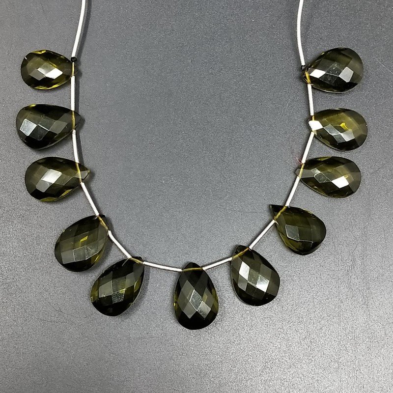Peridoto Idrotermale in Perline Forma Goccia Piatto Sfaccettato a Mano Foro Laterale
