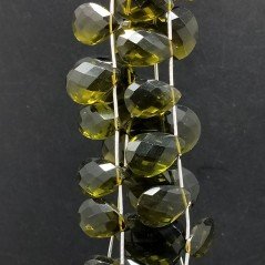 Peridoto Idrotermale in Perline Forma Goccia Piatto Sfaccettato a Mano Foro Laterale