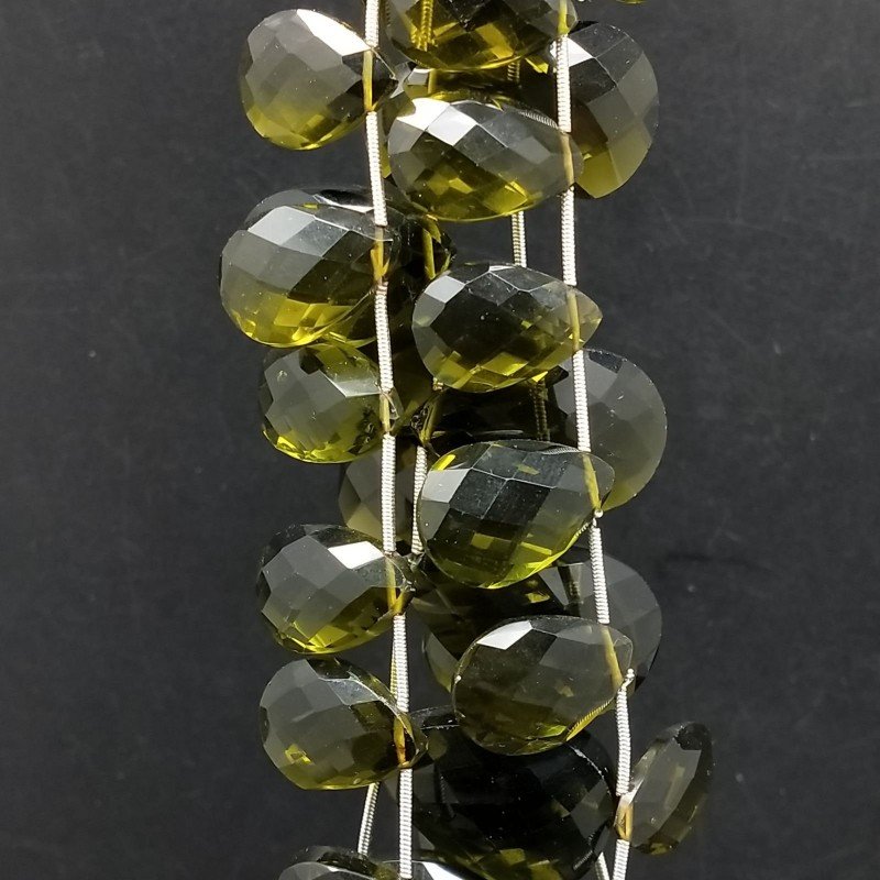 Peridoto Idrotermale in Perline Forma Goccia Piatto Sfaccettato a Mano Foro Laterale