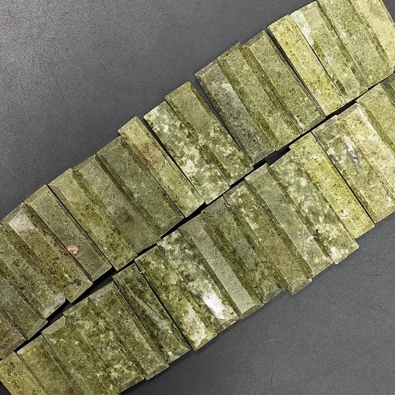 Serpentite Naturale Perline Forma Frange Rettangolare Piatto Sfaccettato a Mano Piatto Foro Laterale