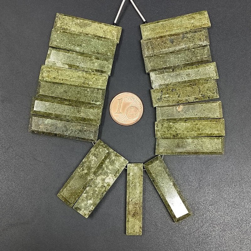 Serpentite Naturale Perline Forma Frange Rettangolare Piatto Sfaccettato a Mano Piatto Foro Laterale