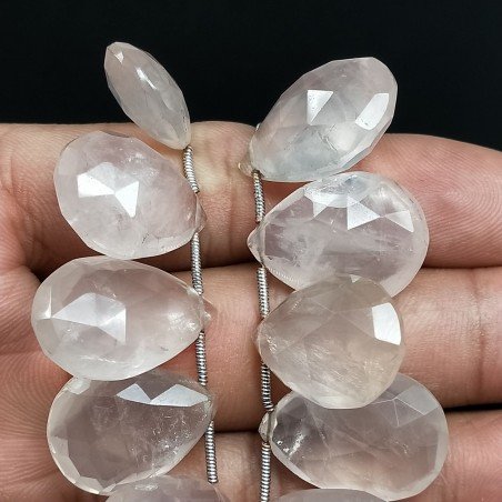 Quarzo Rosa Naturale in Perline Forma Goccia Piatto Sfaccettato a Mano Foro Laterale