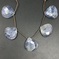 Iolite Grezzo Naturale in Perline Forma Cuore Piatto Sfaccettato a Mano Foro Laterale
