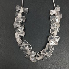 Quarzo Rosa Naturale in Perline Forma Triangolo Liscio a Mano Foro Laterale
