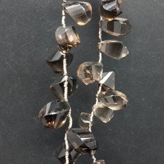 Quarzo fume Naturale in Perline Forma Goccia Twist Sfaccettato a Mano Foro Laterale a Gradazione