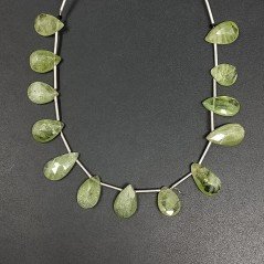 Zaffiro Verde Naturale in Perline Forma Goccia Piatto Sfaccettato a Mano Foro Laterale