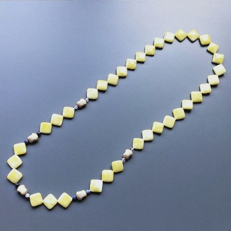 Collana giada limone quadrato foro diagonale liscio 20 mm con pietre dure miste e argemto indiano dorato annodato