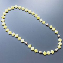 Collana giada limone quadrato foro diagonale liscio 20 mm con pietre dure miste e argemto indiano dorato annodato