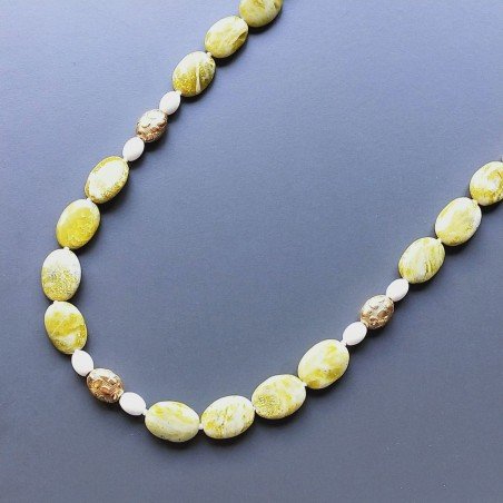 Collana giada limone ovale piatto liscia 12x16mm con pietre miste e argento indiano dorato annodato