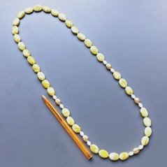 Collana giada limone ovale piatto liscia 12x16mm con pietre miste e argento indiano dorato annodato