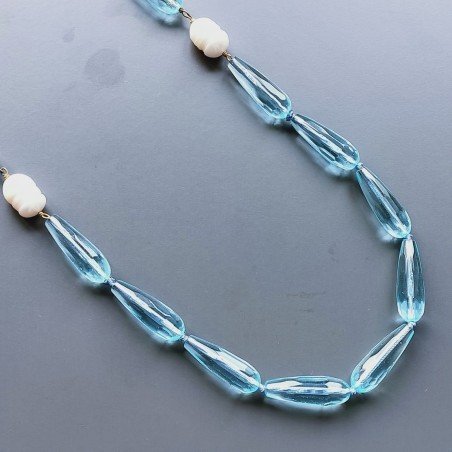 Collana cristallo acquamarina gocce sfac 10x29 mm con perle di fiume annodato e centrale a rosario