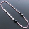 Collana quarzo rosa sassi piatti sfac annodati con calcedonia rosa gocce sfac e onice nera e agata bianca