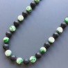 Collana pietra lavica sferica con resina ambra verde sferico 15mm annodato