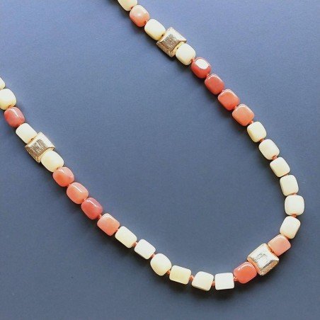 Collana giada gialla e arancio sassi lisci cubetti e agata verde sferico sfac 10 mm e argento indiano dorato annodato