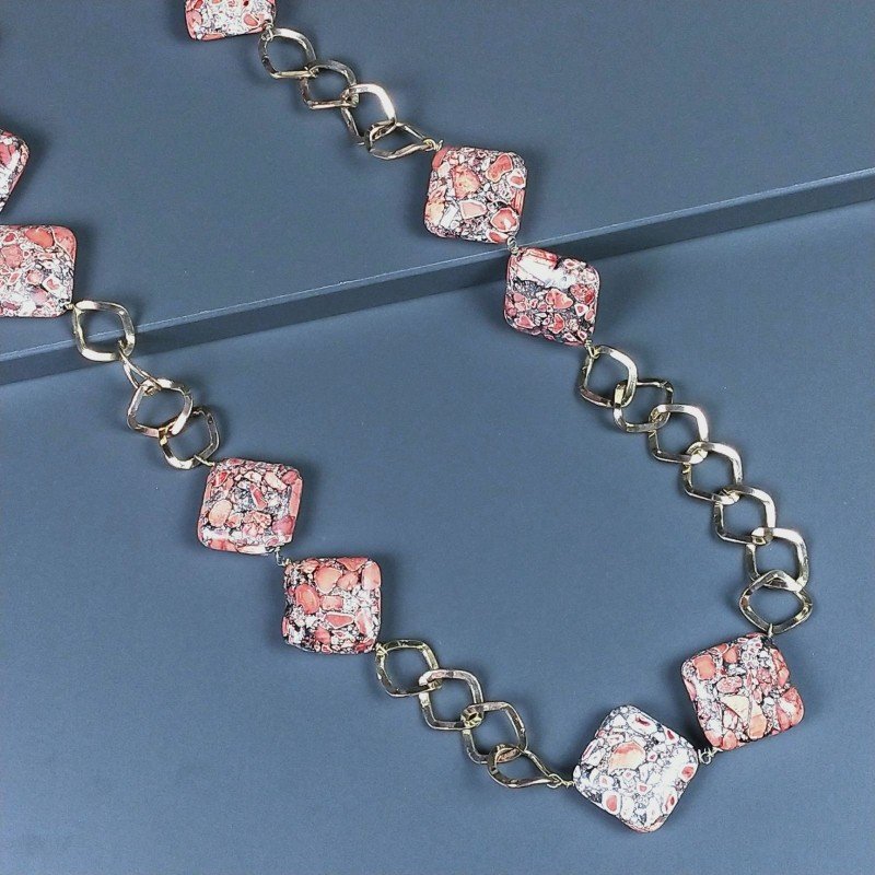 Collana a Catena di Ottone Rombo con Pasta di Turchese Rosa Forma Rombo Piatto