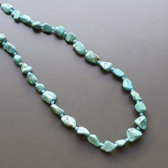 Collana girocollo pasta di turchese sassi irregolari infilato