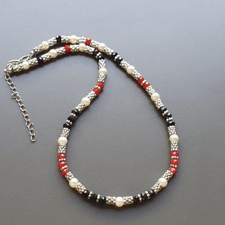Collana girocollo cristallo multicolore rondelle sfac 8 mm con perle di fiume e ottone argentato lavorato 8mm infilato
