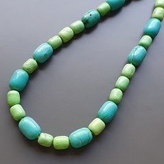 Collana girocollo aulite verde12x15 mm e azzurra 15x20 mm cilindro annodato Collana girocollo aulite verde12x15 mm e azzurra 15x20 mm cilindro annodato
