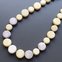 Collana girocollo corallo spugna giallo forme miste annodato