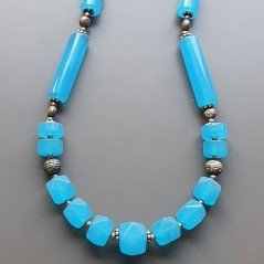 Collana girocollo cristallo azzurro sfac forme miste con ottone argentato lavorato infilato
