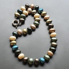 Collana girocollo perle di maiorca ovali lisce annodato