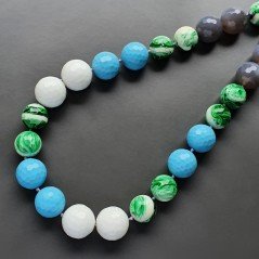 Collana girocollo agata bianca sferico sfac annodato con pietre dure miste e pendente