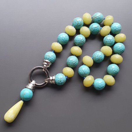 Collana girocollo pasta di turchese sferico sfac 15mm con rondelle di giada oliva annodato con pietre miste e pendente