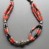 Collana girocollo torchon corallo bambo e onice tubetti con ottone argentato annodato