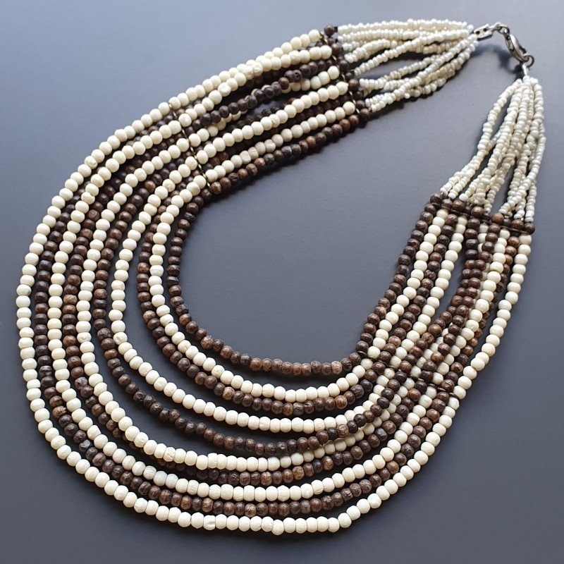 Collana girocollo legno tondo liscio marrone e crema con perline cristallo bianco annodato
