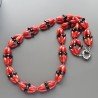 Collana girocollo corallo bambo rosso ovale liscio 5x12 mm con cristallo nero rondelle sfac annodato