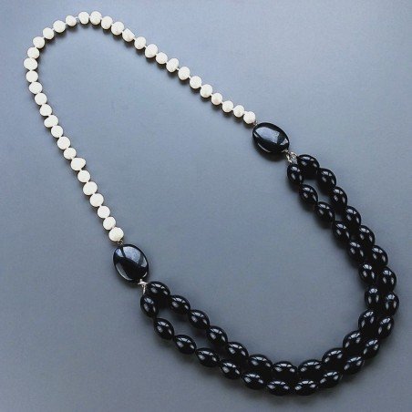 Collane agata nera ovale liscio 11x16 mm annodato con perle di fiume acqua dolce