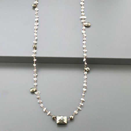 Collana A Nodo Orafo Rosato Con Labradorite Bianca E Pirite Naturale