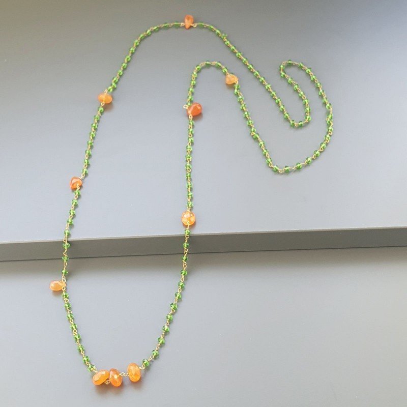 Collana A Nodo Orafo Rosato Con Cristallo Verde E Corniola