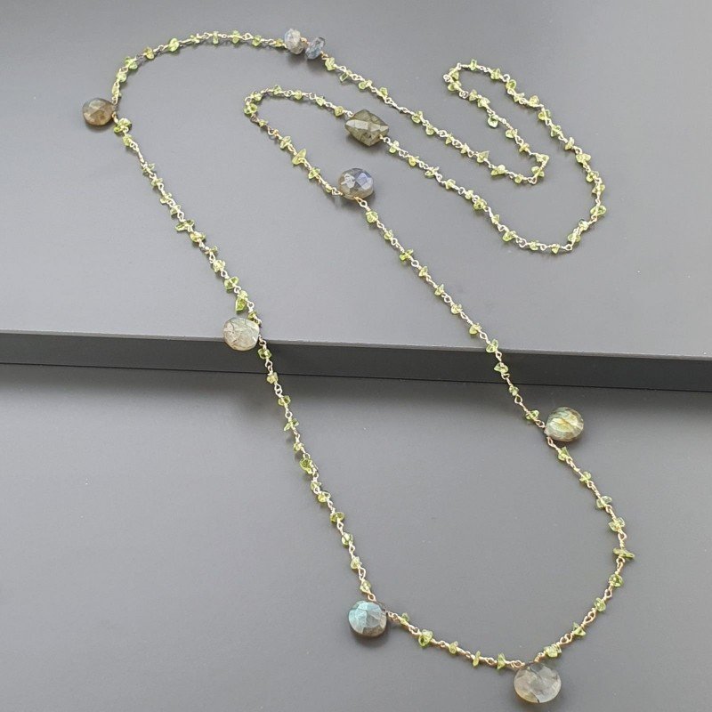 Collana A Nodo Orafo Dorato Con Peridoto E Labradorite Collana A Nodo Orafo Dorato Con Peridoto E Labradorite