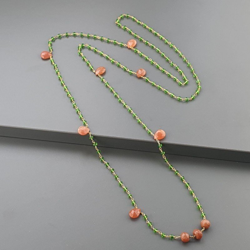 Collana A Nodo Orafo Rosato Con Cristallo Verde E Pietra Di Luna Beige