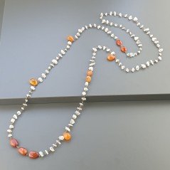 Collana A Nodo Orafo Rosato Con Labradorite Bianca E Corniola