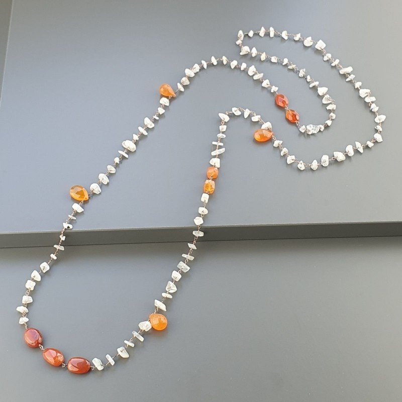 Collana A Nodo Orafo Rosato Con Labradorite Bianca E Corniola